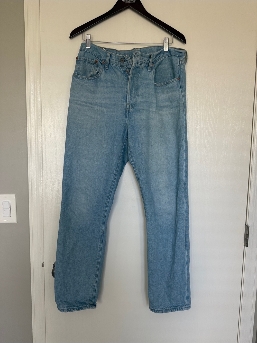 Levi's 501 Light Blue Straight-Leg Women’s Jeans
